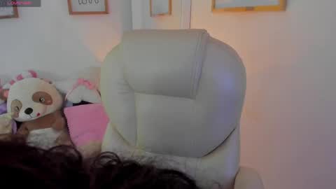 Zobe Love online show from April 8, 6:08 pm