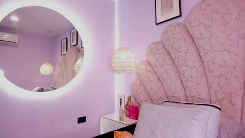 zoe_blosson online show from May 31, 2:31 am
