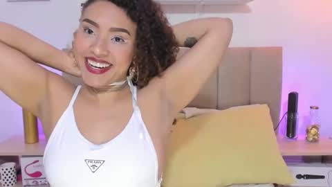 Zoe Gruber online show from November 14, 9:46 pm