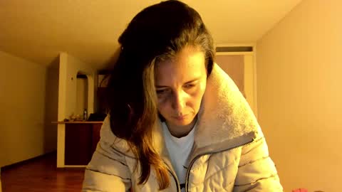 ZOE online show from March 9, 12:00 am