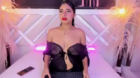 Zoey  online show from April 12, 9:42 pm