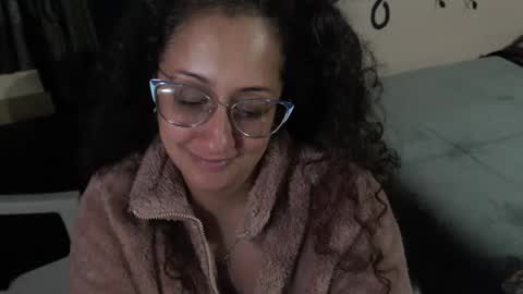 Snapshot of zoe_koller chatting on April 22, 3:31 am Zoe Koller online show from April 22, 3:31 am