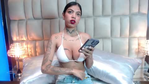 CAMILA online show from January 4, 8:48 pm