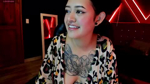 zoe  online show from April 16, 3:51 am