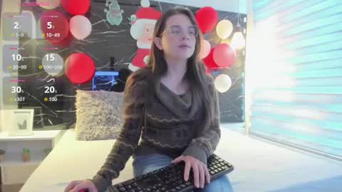 Zoe online show from December 22, 11:51 am