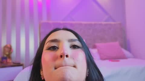 zoe_moon__ online show from April 11, 2:38 am