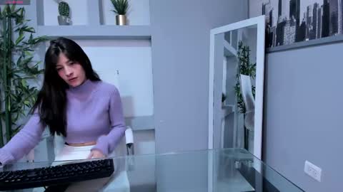 Snapshot of zoe_olsen__ chatting on February 16, 2:10 pm Zoe Olsen online show from February 16, 2:10 pm