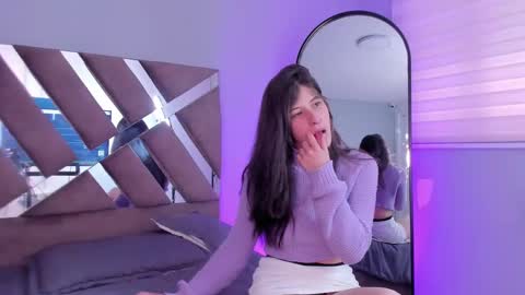 Snapshot of zoe_olsen__ chatting on February 18, 4:05 pm Zoe Olsen online show from February 18, 4:05 pm