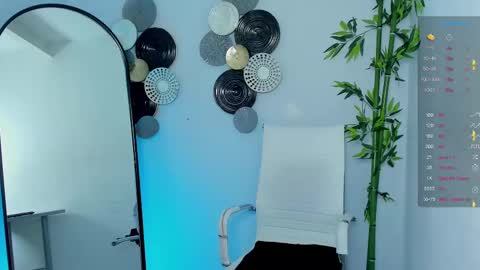 Snapshot of zoe_olsen__ chatting on October 8, 8:50 pm Zoe Olsen online show from October 8, 8:50 pm