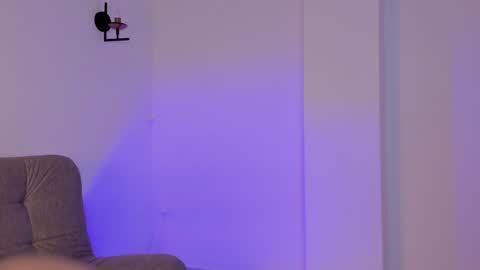 Zoe online show from January 24, 9:15 pm