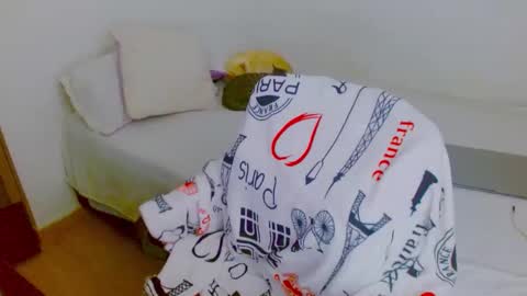 ZOE online show from March 21, 9:51 pm