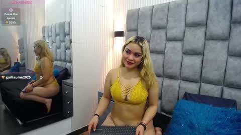Zoe online show from October 15, 12:16 pm