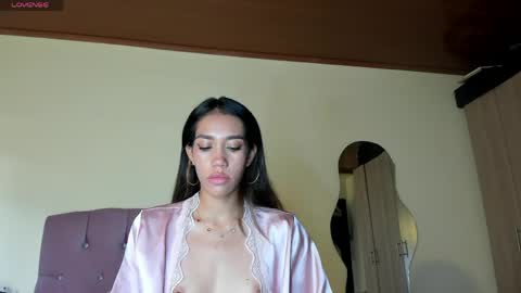 Zoe online show from April 22, 10:22 pm