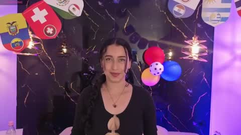Snapshot of zoeblissxxx chatting on July 10, 11:35 am zoee online show from July 10, 11:35 am