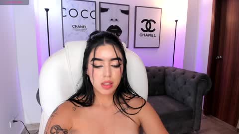  zoee jackson online show from January 2, 9:39 pm