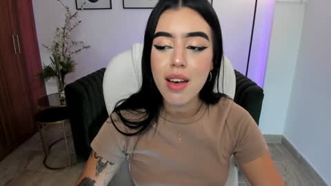  zoee jackson online show from January 10, 7:00 pm