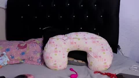 zoee jhonnyy online show from October 11, 2:44 am