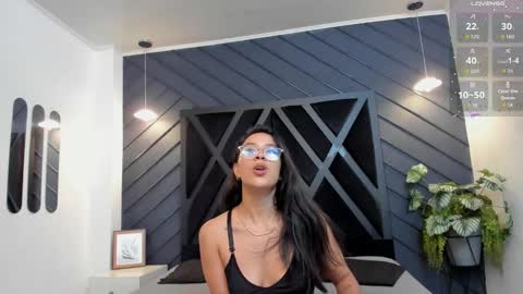 Snapshot of zoee_martins_ chatting on September 25, 5:49 pm Zoe 3 online show from September 25, 5:49 pm
