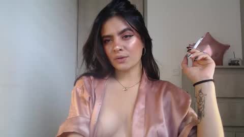 Zoee online show from January 9, 7:59 pm