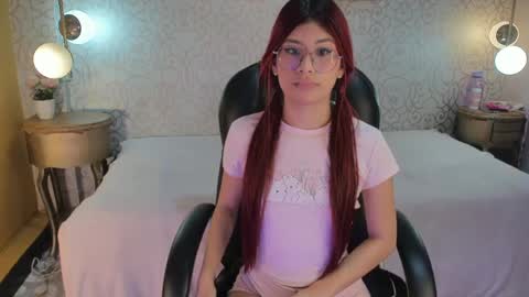 zoeecarter_ online show from April 16, 11:55 am