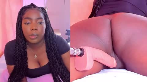 Snapshot of zoeethompson_cm chatting on April 18, 10:52 am online show from April 18, 10:52 am