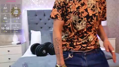 Zoe Krug online show from December 15, 11:36 am