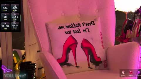 ZoeMesmerize online show from November 11, 7:19 am