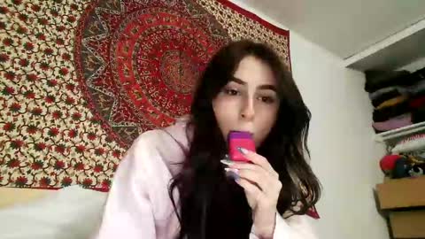 zoepleasing online show from March 5, 3:29 am