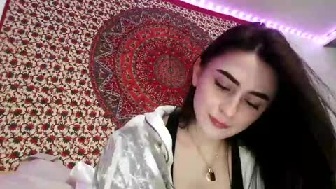 zoepleasing online show from March 9, 5:44 am