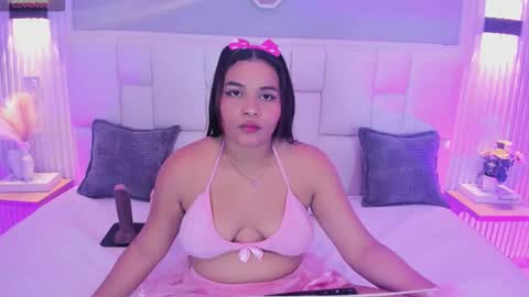 Zoe online show from March 29, 3:39 am