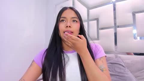 ZoeSwam online show from December 15, 2:05 am