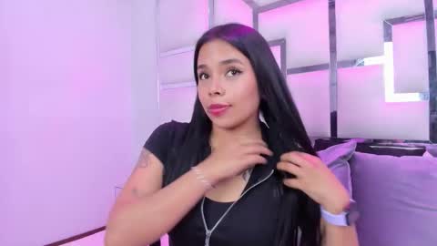 ZoeSwam online show from February 5, 2:54 pm