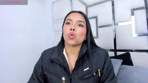 ZoeSwam online show from February 23, 3:04 am