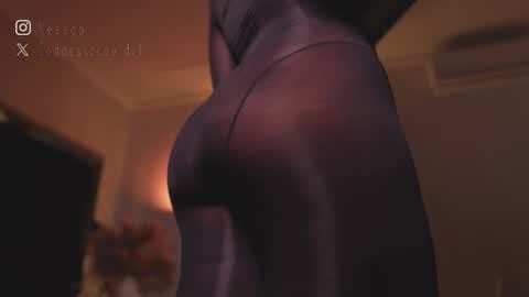 zoevidal_ online show from February 20, 11:54 am