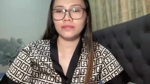 zoey_foryou online show from April 29, 2:10 pm