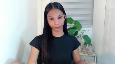 Snapshot of zoeygorgeous19 chatting on February 21, 3:34 am zoey online show from February 21, 3:34 am