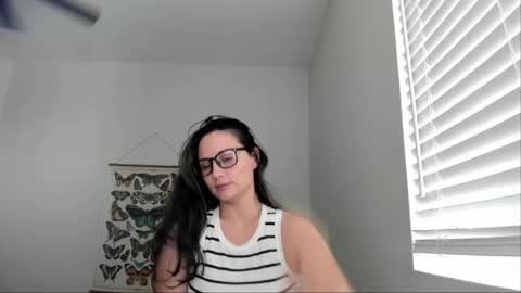 Zoie online show from May 16, 8:18 pm