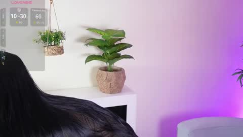 Zoe online show from April 13, 1:27 pm