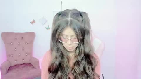 Snapshot of zooeybelair chatting on October 22, 2:56 am Alicie online show from October 22, 2:56 am