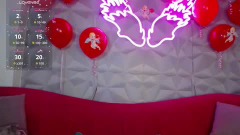 Snapshot of zoow_bluussh chatting on February 14, 12:02 pm Zoe online show from February 14, 12:02 pm