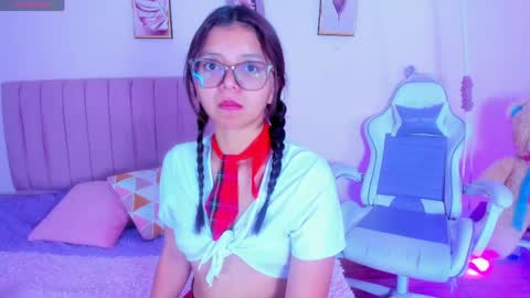 Zoe online show from April 6, 12:06 pm