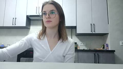 Snapshot of zoriana20 chatting on October 20, 6:41 pm zoriana20 online show from October 20, 6:41 pm