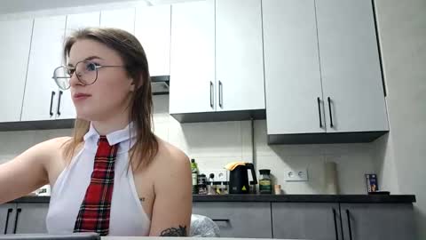 Snapshot of zoriana20 chatting on November 11, 9:04 pm zoriana20 online show from November 11, 9:04 pm