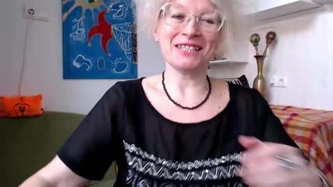 Snapshot of zosya1111 chatting on February 21, 7:56 am Zosya1111 online show from February 21, 7:56 am