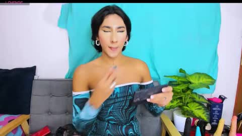 zou_quira online show from November 10, 12:31 am