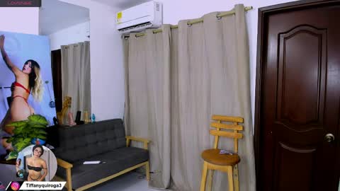 Snapshot of zou_quira chatting on April 21, 2:51 am zou_quira online show from April 21, 2:51 am