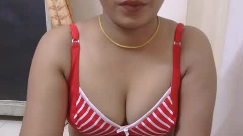 Snapshot of zoya_4u chatting on May 8, 8:08 am Zoya online show from May 8, 8:08 am