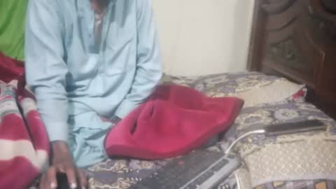 zoyakhan803 online show from November 14, 11:24 pm