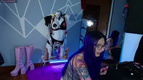 zpzphot online show from June 26, 11:36 am