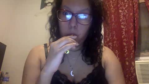 Snapshot of zsultana chatting on March 13, 9:27 am zsultana online show from March 13, 9:27 am
